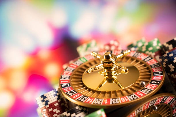 p0l0 toto VIP Roulette live dealer table on mobile phone screen